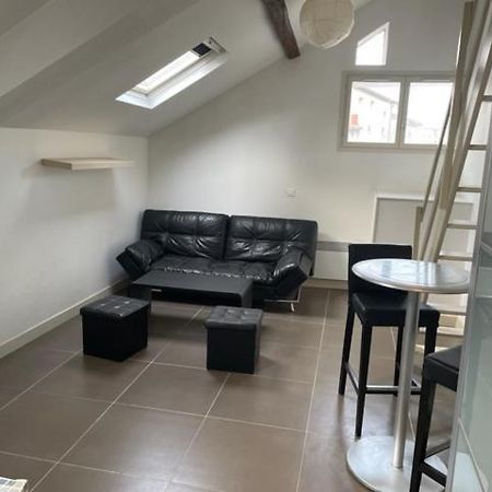 Appartements Sympas Et Confortables Proche De Paris Nanterre Luaran gambar
