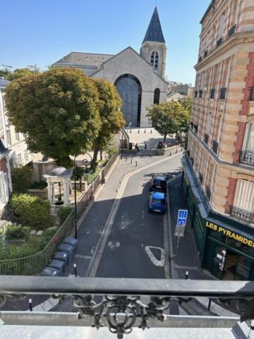 Appartements Sympas Et Confortables Proche De Paris Nanterre Luaran gambar